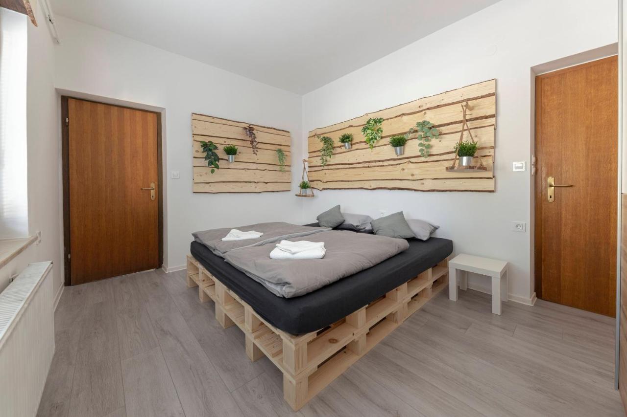 Apartments Keber Ljubljana Bagian luar foto