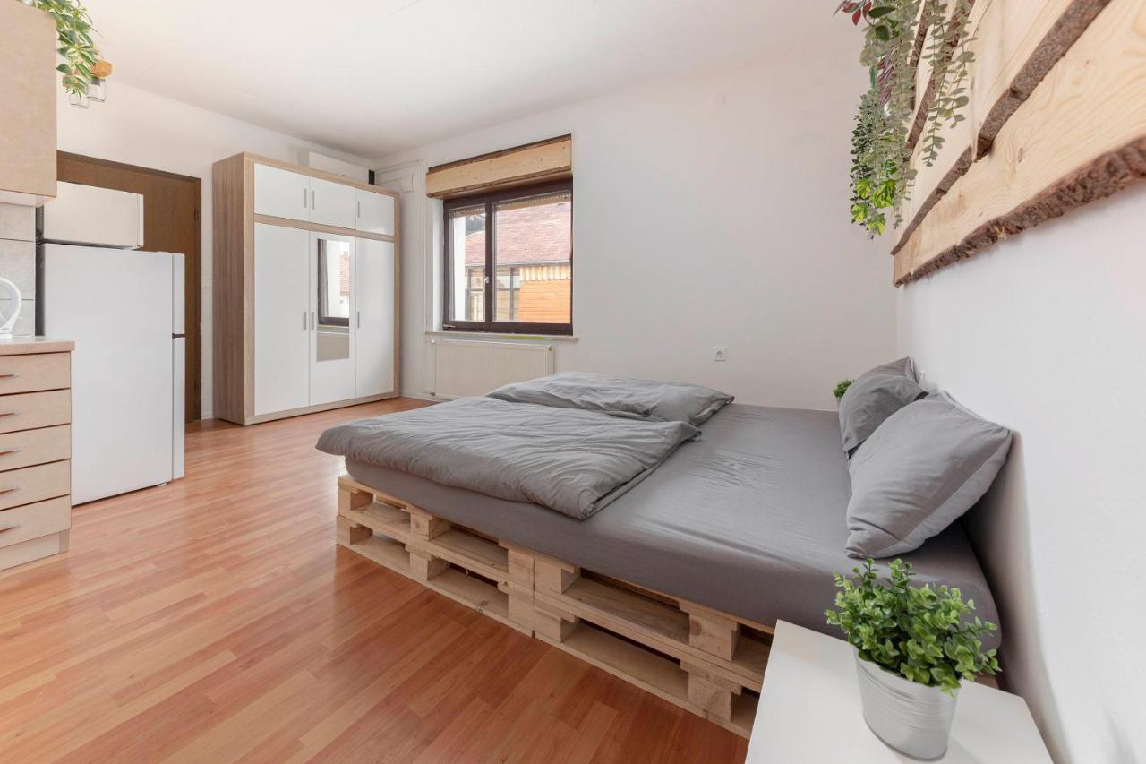 Apartments Keber Ljubljana Bagian luar foto